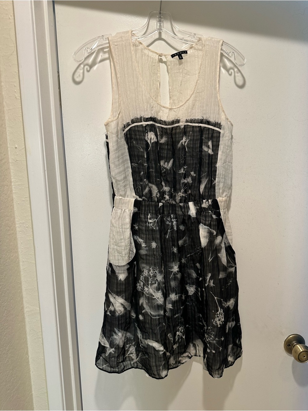 Theory Cream & Black Textured Sleeveless Silk Blend Midi Dress Size Small